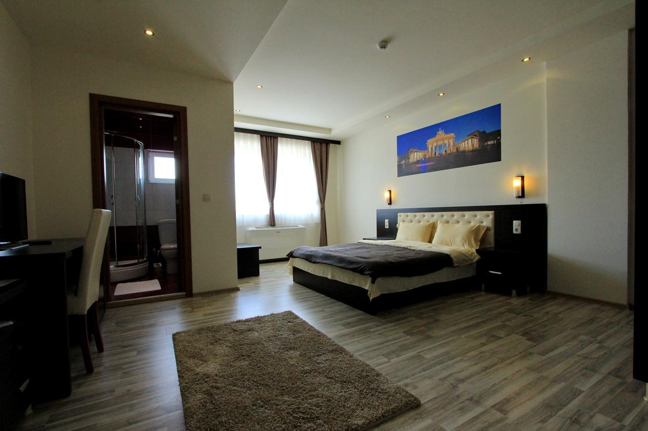 Hotel La Villa Gjakova 部屋 写真